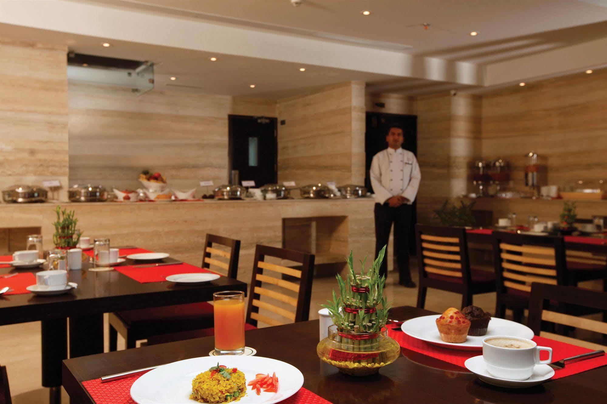 Hotel Vrisa Jaipur Dış mekan fotoğraf